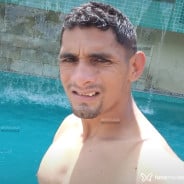 Acompanhante Costa - Perfil