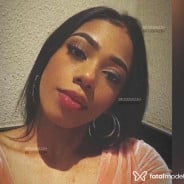 Acompanhante Safira - Perfil