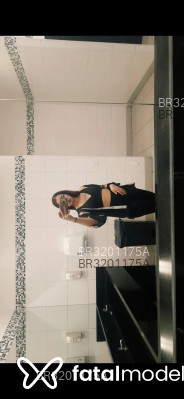 Acompanhante Laura - Perfil