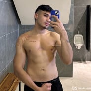 Acompanhante Weebb - Perfil