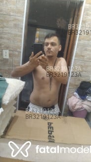 Acompanhante Luiz Henrique - Perfil