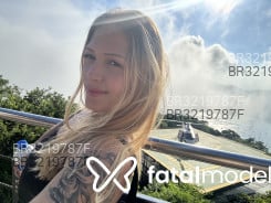 Acompanhante Mia Beumont - Perfil