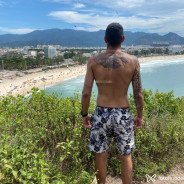 Acompanhante Mikee - Perfil