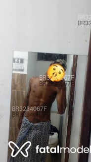 Acompanhante Pretuh - Perfil