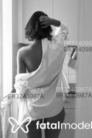 Acompanhante Cristiane - Perfil
