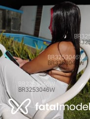 Acompanhante Delly - Perfil