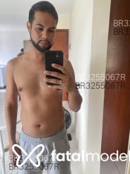 Acompanhante Dan At - Perfil