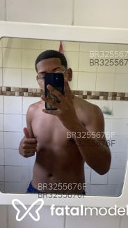 Acompanhante Pretinho - Perfil