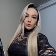 Acompanhante Julie - Perfil