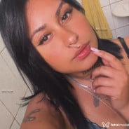Acompanhante Indiah Khalifa - Perfil