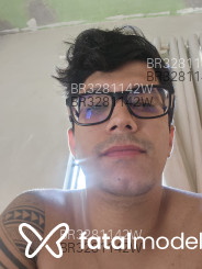 Acompanhante Mikee - Perfil