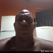 Acompanhante Ronaldo - Perfil
