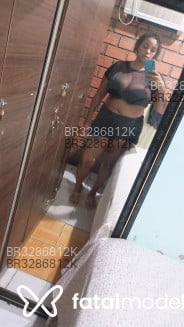 Acompanhante Julia - Perfil
