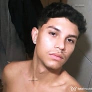 Acompanhante Brito - Perfil