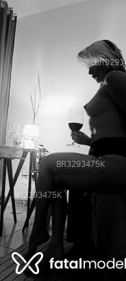 Acompanhante Valentina - Perfil