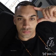 Acompanhante Léon Vibe - Perfil