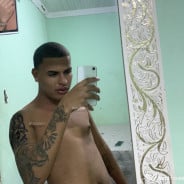 Acompanhante Pitter - Perfil
