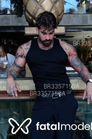 Acompanhante Icaro - Perfil