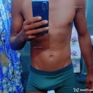 Acompanhante Preto Mulato - Perfil