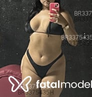 Acompanhante Polly - Perfil