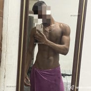 Acompanhante Preto - Perfil
