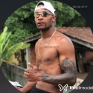 Acompanhante Derick - Perfil