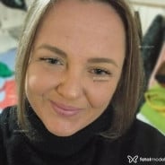 Acompanhante Petit Carola - Perfil