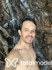 Acompanhante Henry - Perfil