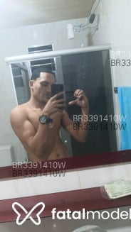 Acompanhante Pastozinho - Perfil