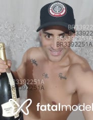 Acompanhante Castanho - Perfil