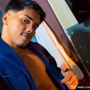 Acompanhante Calvin Alex - Perfil