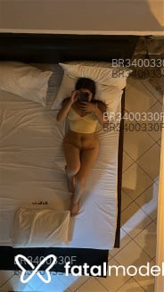 Acompanhante Victoria - Perfil