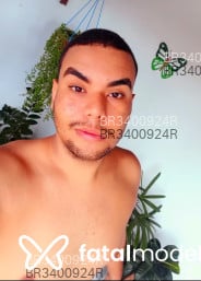 Acompanhante Layon - Perfil