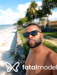 Acompanhante Pretinho - Perfil