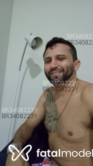 Acompanhante Joseph Britadeira - Perfil