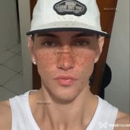Acompanhante Dock - Perfil
