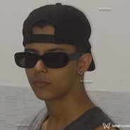 Acompanhante Warner - Perfil