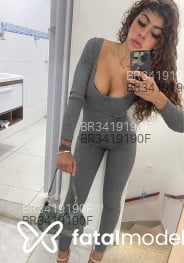 Acompanhante Celine - Perfil