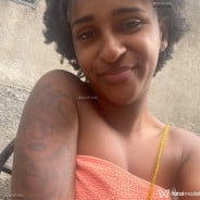 Acompanhante Cris - Perfil