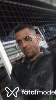 Acompanhante Oruam - Perfil