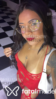 Acompanhante Esmeralda - Perfil