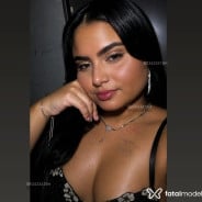 Acompanhante Aisha - Perfil