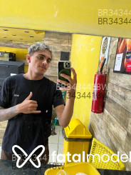 Acompanhante Luiz Henrique - Perfil