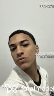 Acompanhante Adoni - Perfil