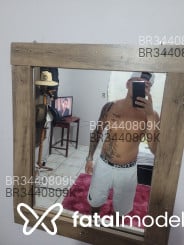 Acompanhante Famosinho - Perfil