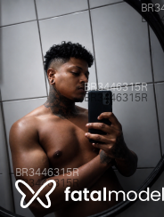Acompanhante Hellboy - Perfil