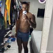 Acompanhante Pretinho - Perfil