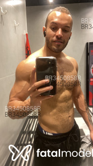Acompanhante Pedro - Perfil