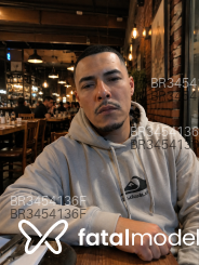 Acompanhante Douglas Moreira - Perfil