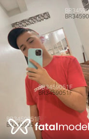 Acompanhante Caduh - Perfil